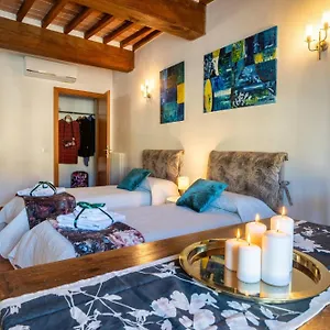 Guest house La Dimora Nell'anfiteatro, Lucca